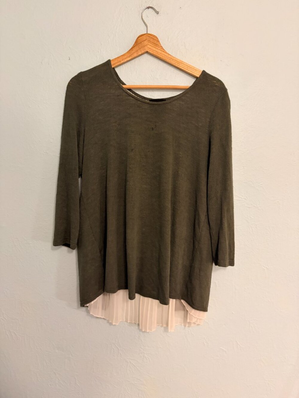 W5 Womens Olive Green Tunic Top Large Pleated Chiffon Back Lace Up Boho Shirt - Picture 2 of 9